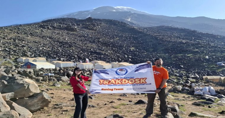 TRAKDOSK dağcılık sporcuları baba-kız Türkiye’nin çatısında
