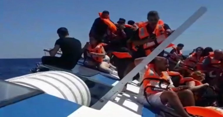 Türkiye’den Yavru Vatan’a arama kurtarma desteği... 5 yüzer unsur ile 2 helikopter bölgede