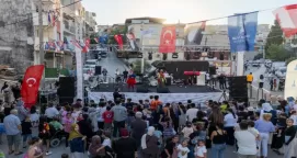 İzmir’de mahalle kültürü yeniden canlanıyor