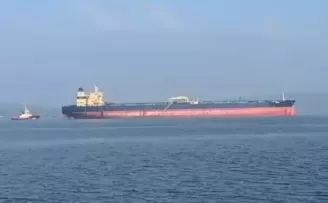 1915 Çanakkale Köprüsü önlerinde arızalanan tanker güvenli bölgeye çekildi