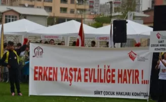 23 Nisan'da Siirt'ten anlamlı bir pankart