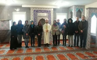 3 Avusturyalı kadın törenle Müslüman oldu