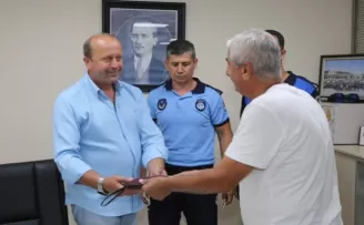 700 bin TL’lik çantanın sahibine faturalardan ulaşıldı!