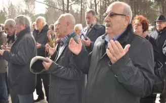 Abdi İpekçi mezarı başında anıldı