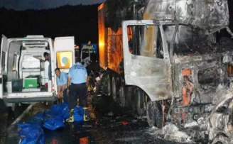 Adana'da Zincirleme Trafik Kazası: 5 Ölü, 7 Yaralı