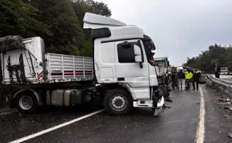 Akçakoca’da tır kazasında yaralanan olmadı
