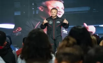 Alper Gezeravcı, Dünya Uzay Haftası’nda gençlerle buluştu