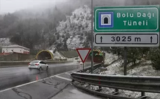 Anadolu Otoyolu ve Bolu Dağı'nda kar yağışı başladı