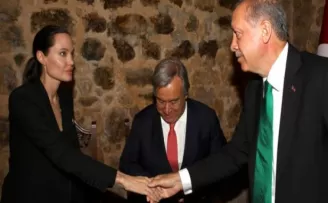 Angelina Jolie: Türkiye'yi Her Yerde Övüyorum, Savunuyorum