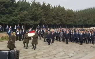 Anıtkabir'de 23 Nisan töreni! Demirtaş katılmadı