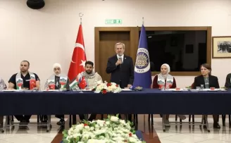 Ankara Üniversitesi’nde akademik kadro Filistinli öğrencilerle buluştu