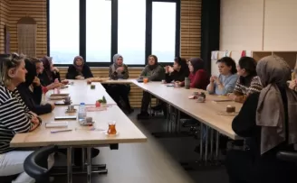 Anne Şehir’de kitap sevgisi aşılanıyor