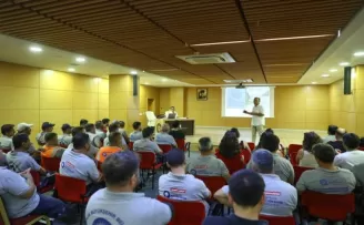 Antalya Büyükşehir’den ilaçlama personeline eğitim