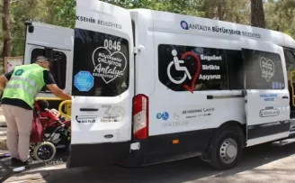 Antalya’da engelsiz hizmet aracı hayat kolaylaştırıyor