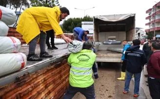 Antalya’da hortum ve fırtına mağduru üreticiye destek