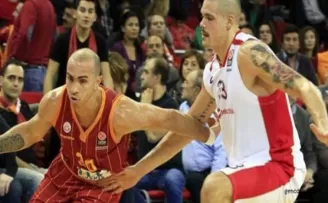 Aslan'dan yıllarca unutulmayacak zafer!