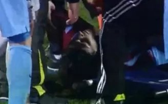 Avni Aker'de korkutan sakatlık