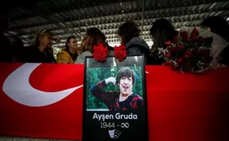 Ayşen Gruda son yolculuğuna uğurlandı