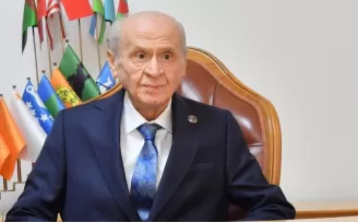 Bahçeli’den Galatasaray’a şampiyonluk tebriği