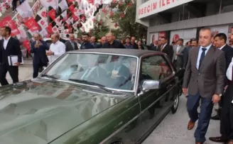 Bahçeli klasik arabasıyla denetimde!