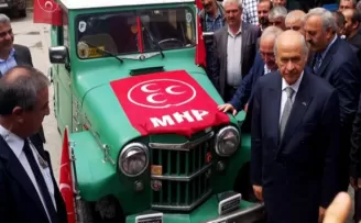 Bahçeli'ye Sürpriz Jip Hediyesi