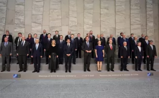Bakan Güler aile fotoğrafında
