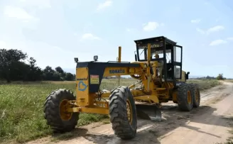 Balıkesir’de tarla ve zeytinlik yollarına büyük dokunuş