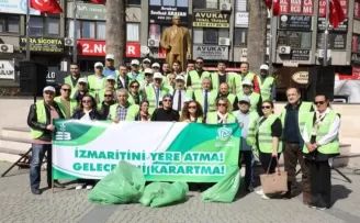 Balıkesir Edremit Belediyesi’nden ’izmarit toplama’ kampanyası