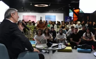 Başkan Alemdar Sakarya’da gençlerle koyu sohbette