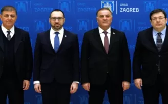 Başkan Erkek Zagreb’de B40 zirvesinde