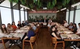 Başkan Taban, stajyerlerle bir araya geldi