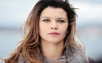 Beren Saat'e tepkiler dinmiyor!