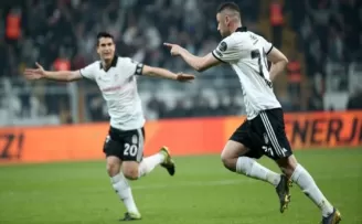 Yüzlerce Suriyeli güvenli hayat hayali peşinde Akdeniz'de can verdi