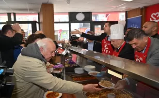 Bursa’da bir Kent Lokantası daha açıldı... 4 çeşit yemek 80 TL