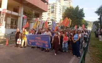 Bursa’da Madımak Katliamı’nda yaşamını yitirenler anıldı
