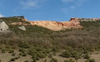 Bursa’da taş ocağında kaya düşmesi çiftçileri tedirgin etti!
