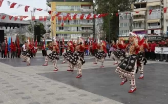 Bursa Gemlik’te kurtuluş coşkusu sürüyor