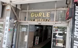 Bursa Gemlik’teki iş merkezi yıkılmayı bekliyor