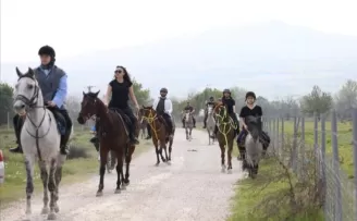 Bursa İnegöl’de bahar eşsiz doğayla kucaklaşarak karşılandı