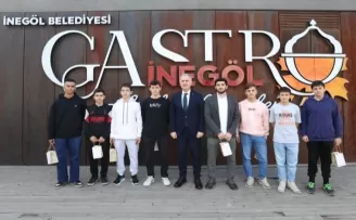 Bursa İnegöl’de Başkan Taban, dünya şampiyonlarını ağırladı