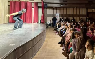 Bursa İnegöl’de Tiyatro Festivali coşkusu sürüyor