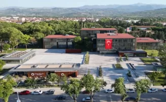 Bursa İnegöl’de yeni hizmet binasıyla Türkiye’de ilke imza attı