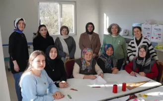 Bursa İznik’te sanat geleceğe dokunuyor