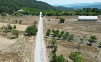 Bursa Keles’te yollar hem yenileniyor, hem genişliyor