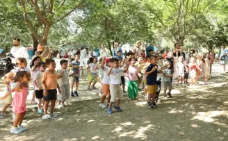 Bursa Nilüferli çocuklar yaz kütüphanesinde okula hazırlandı