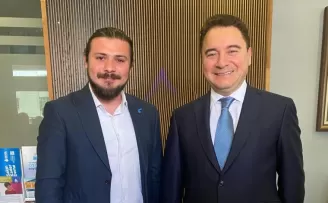 Bursa Osmangazi’de İYİ Parti’den DEVA’ya güçlü transfer