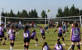 Bursa Osmangazi’de kız çocukları için Mini Voleybol Şenliği