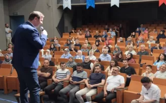 Bursa Yıldırım’da ‘Dijital Çağda Ebeveyn Olmak’ söyleşisi