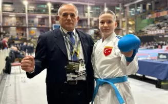 Bursalı karateci Nisanur Çakır’dan gümüş madalya