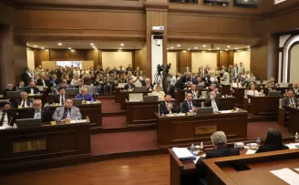 Büyükçekmece Meclisi’nde Başkan Akgün’ün gözaltı mektubu okundu